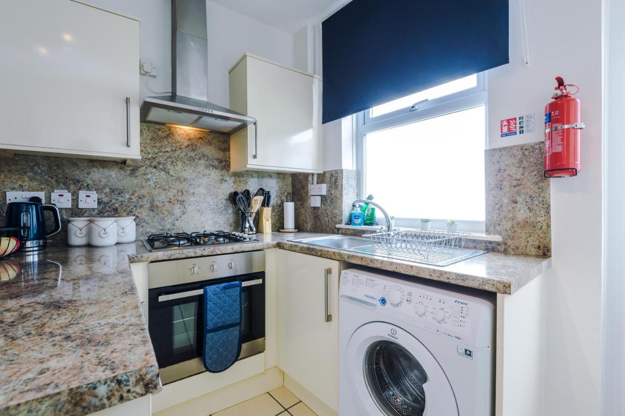 Bright 2-Bed Cottage In Chester By 53 Degrees Property, Ideal For Couples & Small Groups, City Centre - Sleeps 6 Exteriör bild
