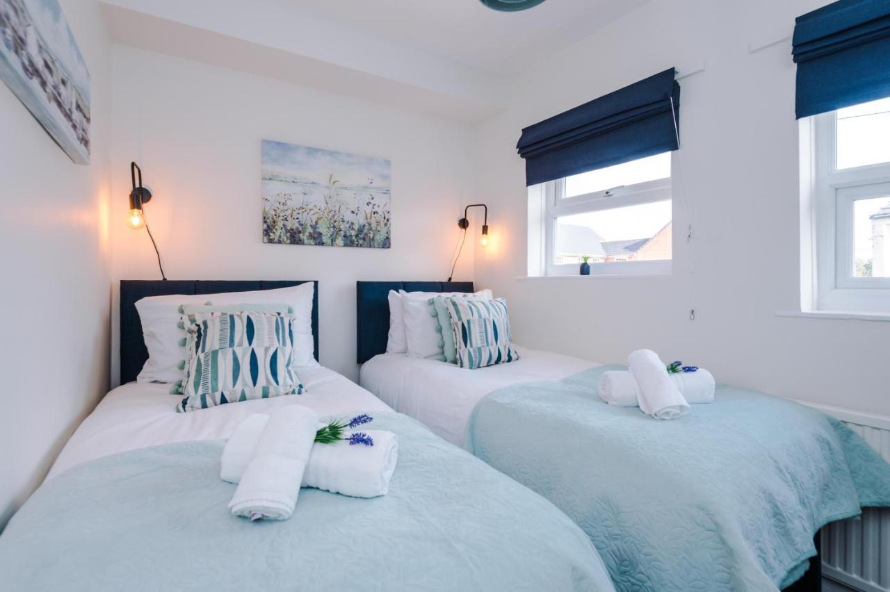 Bright 2-Bed Cottage In Chester By 53 Degrees Property, Ideal For Couples & Small Groups, City Centre - Sleeps 6 Exteriör bild