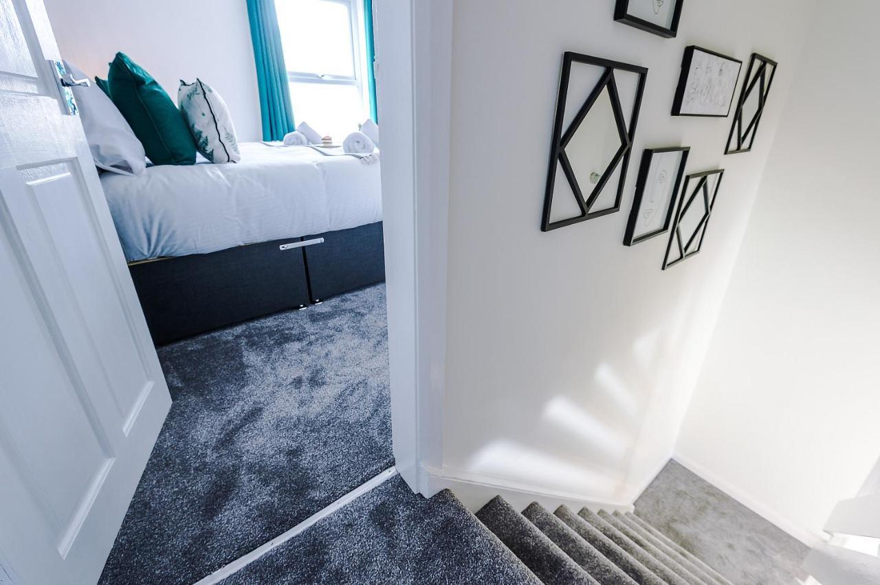 Bright 2-Bed Cottage In Chester By 53 Degrees Property, Ideal For Couples & Small Groups, City Centre - Sleeps 6 Exteriör bild