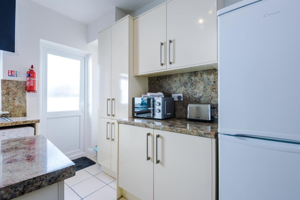 Bright 2-Bed Cottage In Chester By 53 Degrees Property, Ideal For Couples & Small Groups, City Centre - Sleeps 6 Exteriör bild